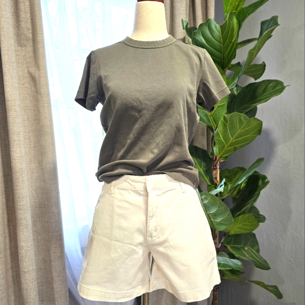 Banana Republic Cotton Shorts – Off-White – Size 6